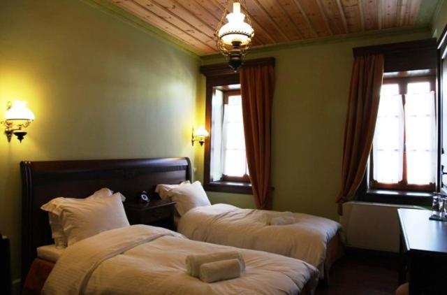Nymfes Hotel Nimfaíon 部屋 写真