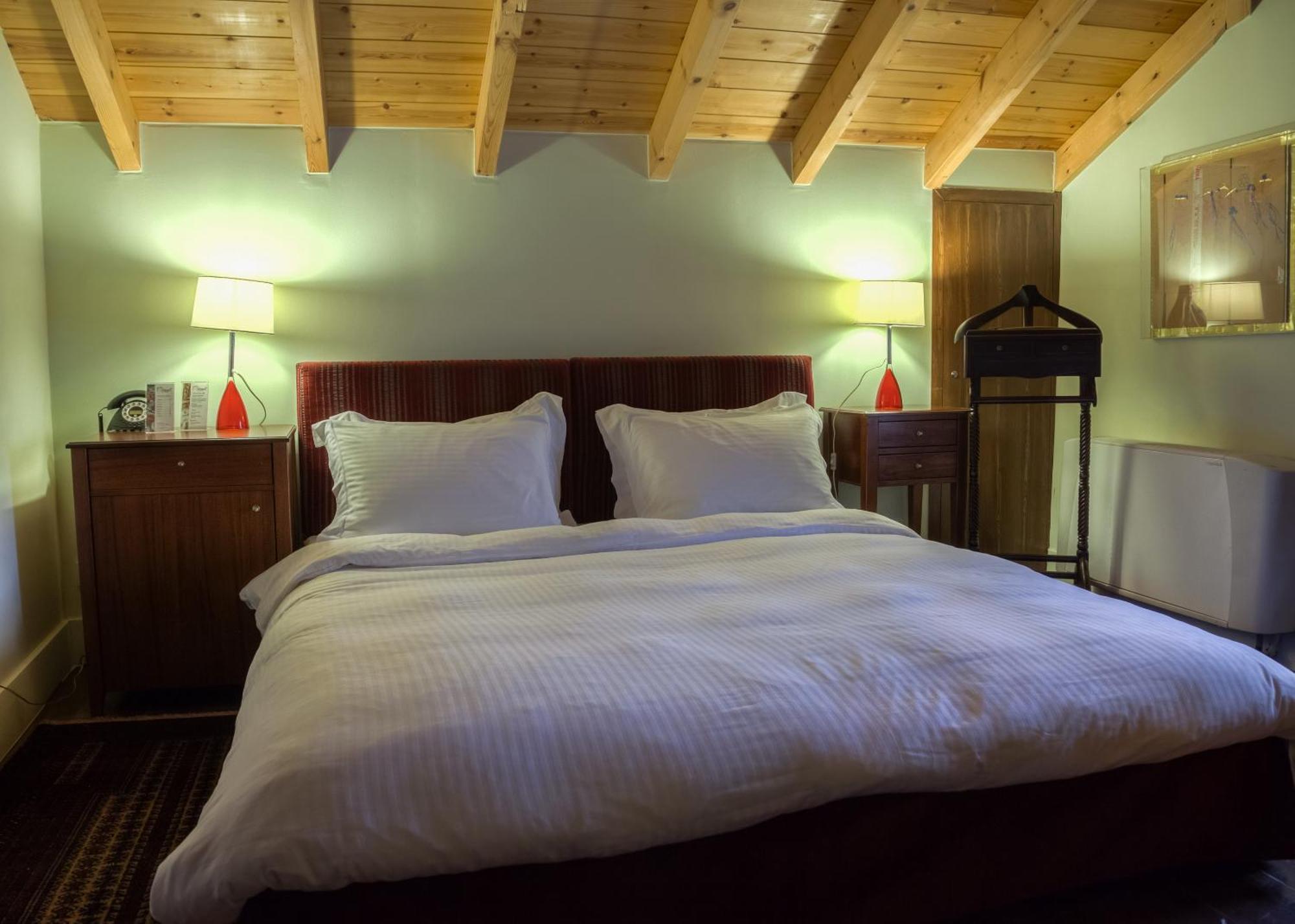 Nymfes Hotel Nimfaíon 部屋 写真