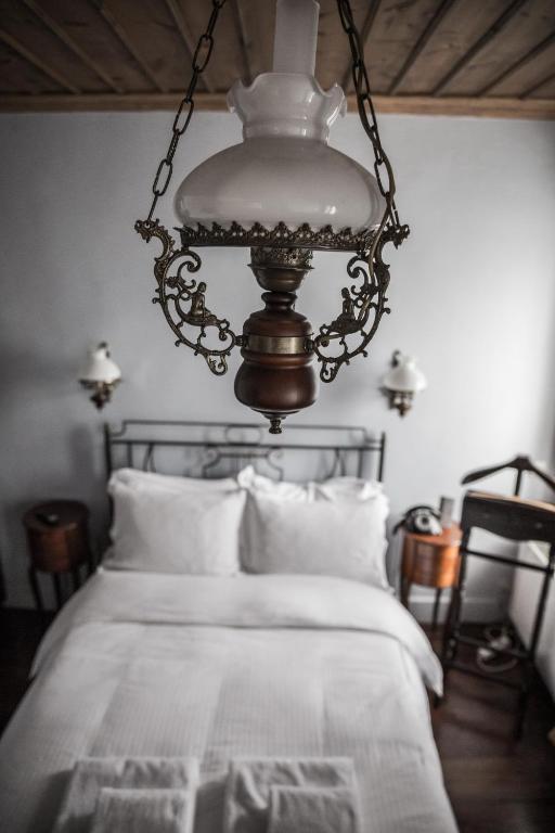 Nymfes Hotel Nimfaíon エクステリア 写真